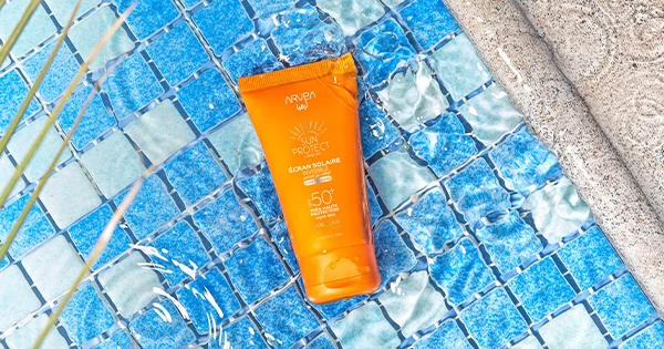 INVISIBLE SUNSCREEN SPF 50 + SUN PROTECT